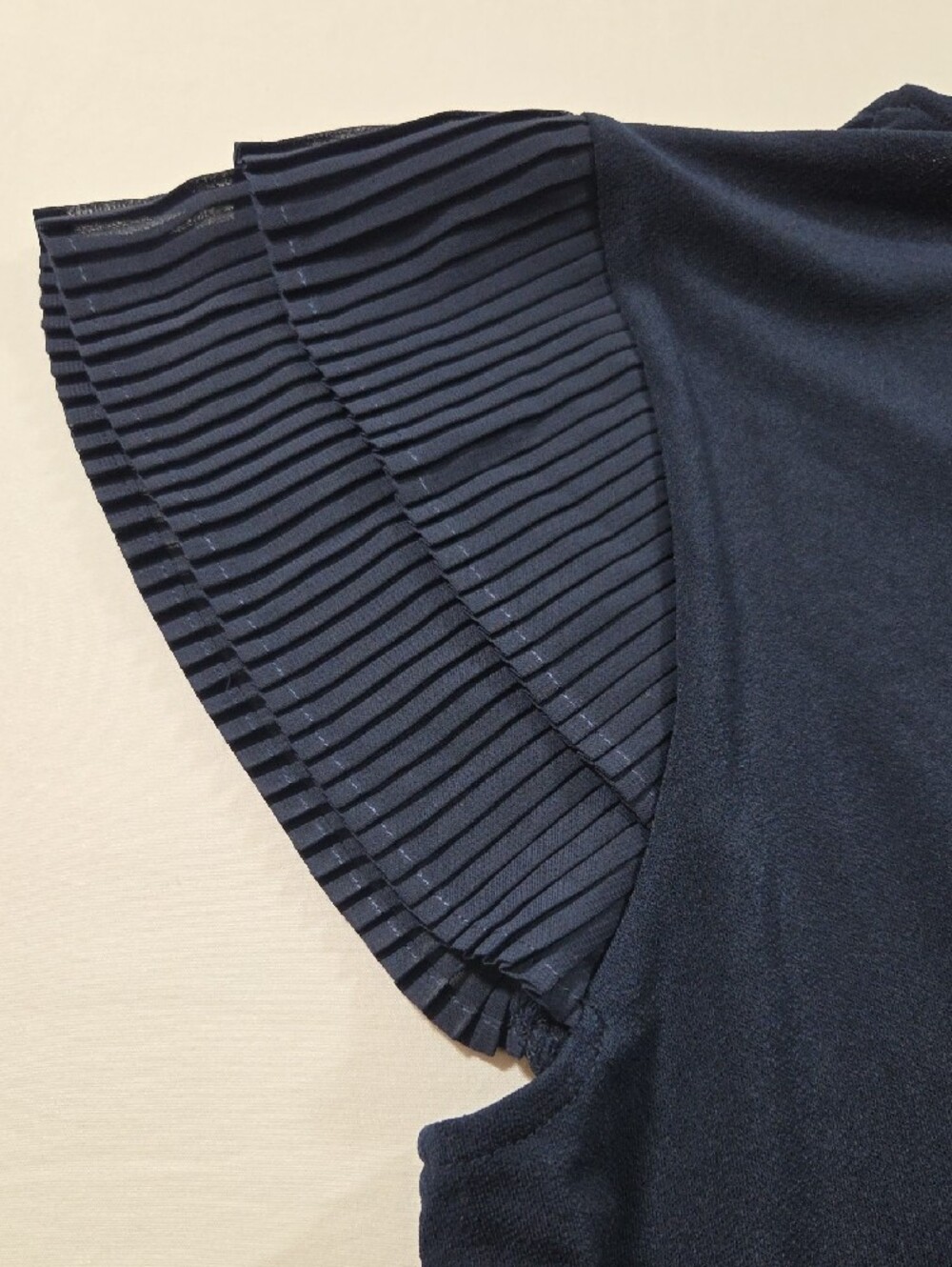 Adrianna Papell Women's Navy V-Neck Flutter Sleeve Tee - Picture 8 of 9